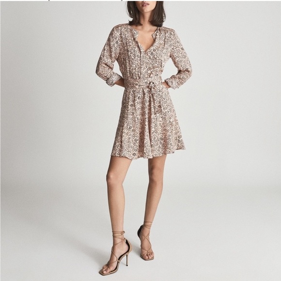 Reiss Dresses & Skirts - Reiss Billie Floral Printed Mini Dress in Pink 8